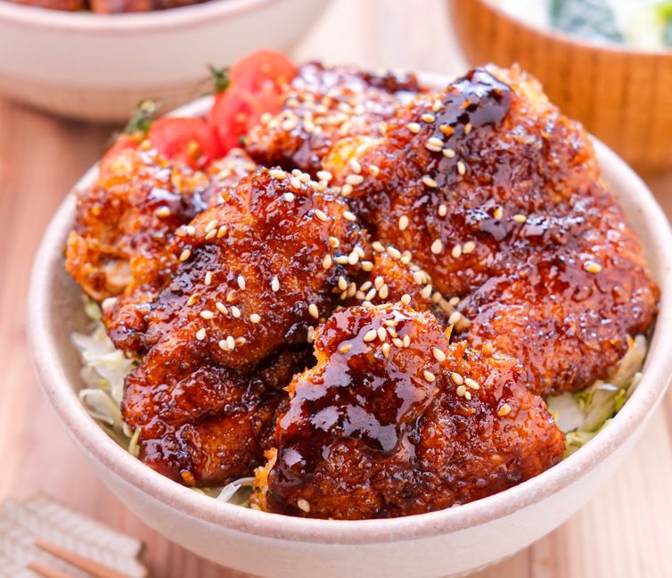 Chicken Tenderloin Cutlet Rice Bowl with Tonkatsu Sauce (Sauce Katsu Donburi)
