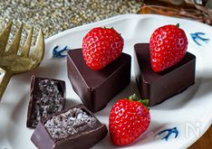 3-Ingredient Oreo Cream-Filled Chocolates