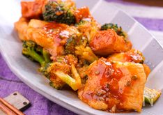 Spicy Chicken and Broccoli Stir-Fry in Chili Sauce
