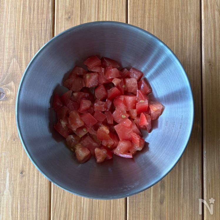 One-Pan Chicken Breast Steak with Tomato Garlic Sauce Process2