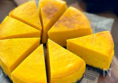 Kabocha Cheesecake with Chocolate Cookie Crust (かぼちゃのチーズケーキ)