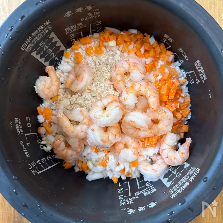 Easy Rice Cooker Garlic Shrimp Pilaf Process1