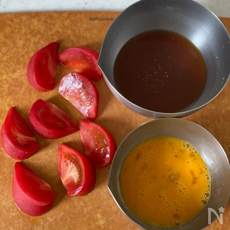 Tomato and Egg Hot and Sour Soup (Sanrā-fū Tomatama Ankake) Process1