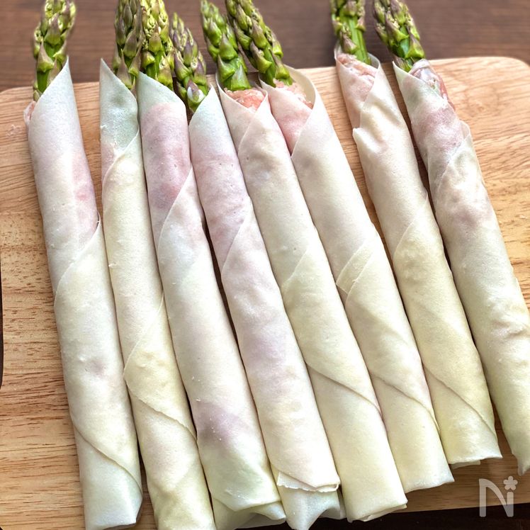 Izakaya-Style Asparagus Spring Rolls Process3