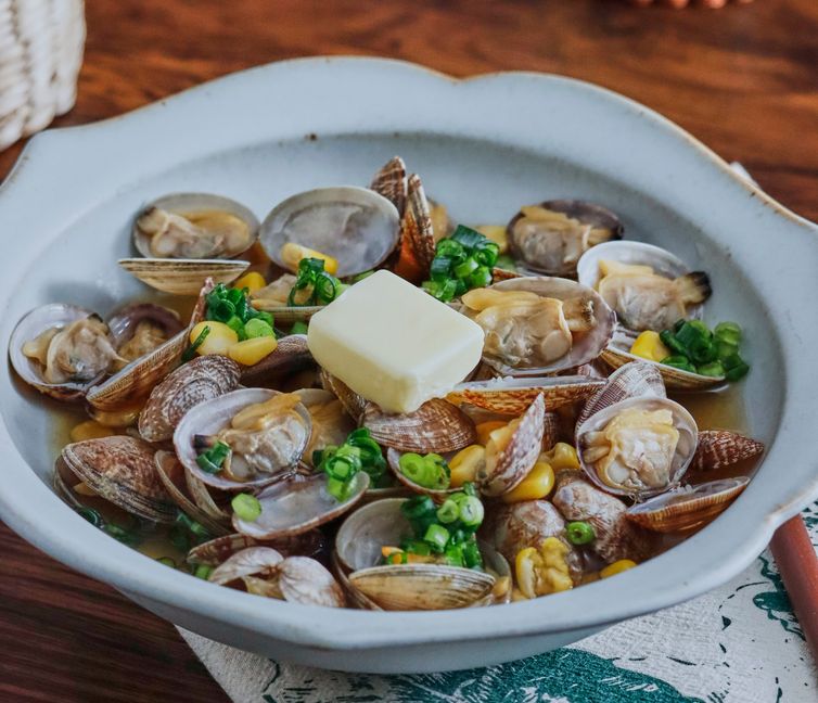 Sake-steamed Manila Clams