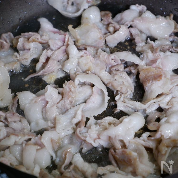 Savory Stir-Fried Pork Belly with Bell Peppers Process2