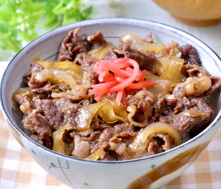 Juicy Beef Bowl (Tsuyudaku Gyudon) – Incredibly Delicious!