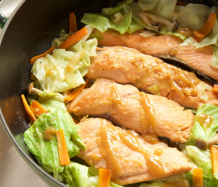 Miso Butter Salmon and Vegetables (Hokkaido-Style Chan-Chan Yaki)