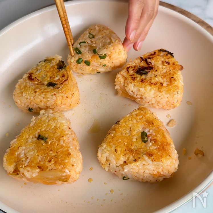 Vegan Kimcheeze Onigiri (Kimchi & Cheese) Process5