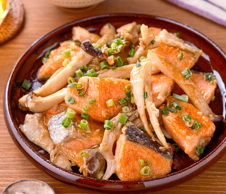 Salmon and Mushroom Stir-Fry with Miso Mayo Sauce