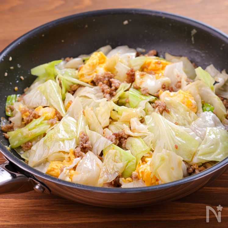 Stir-Fried Ground Pork, Cabbage, and Egg with Miso Sauce Process4