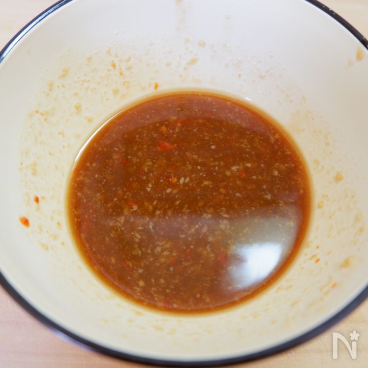 Stir-Fried Pork and Bean Sprouts with Oyster Miso Glaze Process1