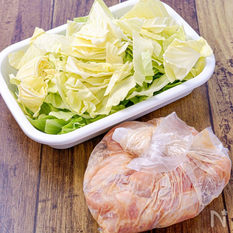 Stir-Fried Chicken and Cabbage with Miso Mayo Process1