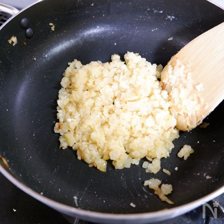 Cheese-Stuffed Simmered Hamburg Steak with Tomato Sauce Process3