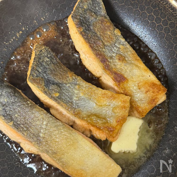 10-Minute Salmon with Butter Ponzu Process3