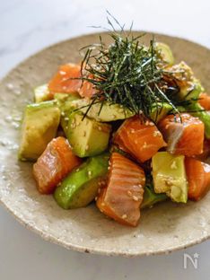 5-Minute Sesame Salmon Poke