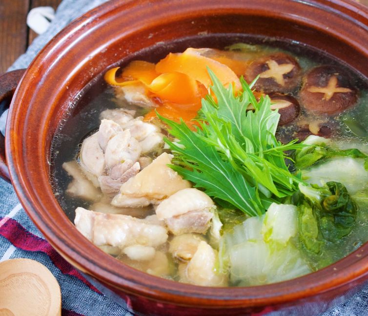 Healthy Chicken Salt Hot Pot (Tori Shio Nabe) – Ready in 10 Minutes