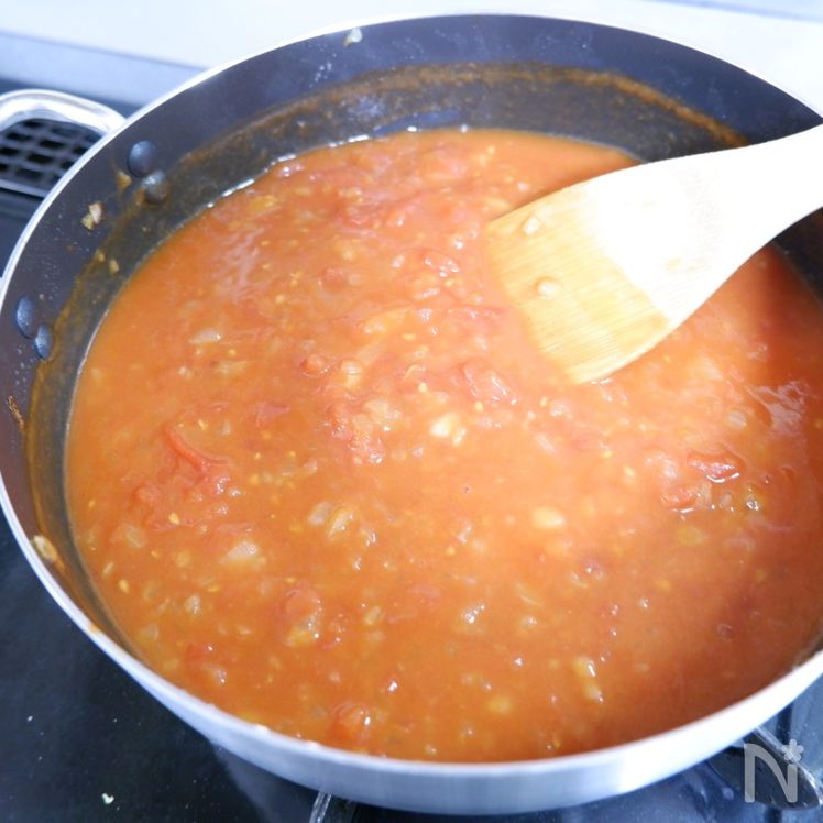 Cheese-Stuffed Simmered Hamburg Steak with Tomato Sauce Process4