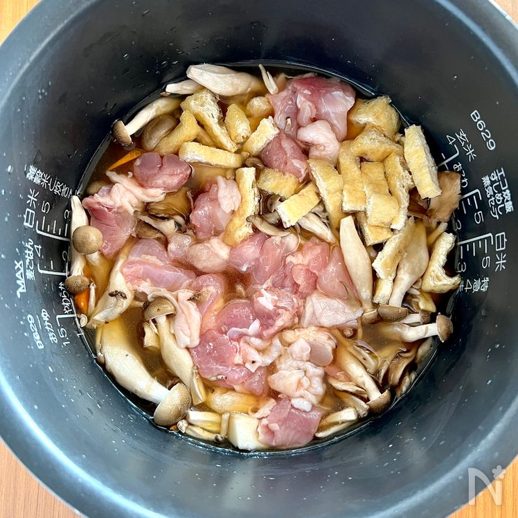 Chicken and Mushroom Rice (Takikomi Gohan) Process2
