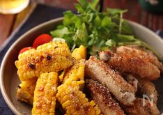 Pan-Grilled Chicken Wingettes and Corn with Garlic Consommé Seasoning