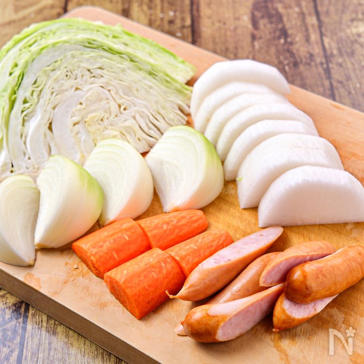 Japanese-Style Daikon Pot-au-Feu (Slow-Simmered and Tender) Process1