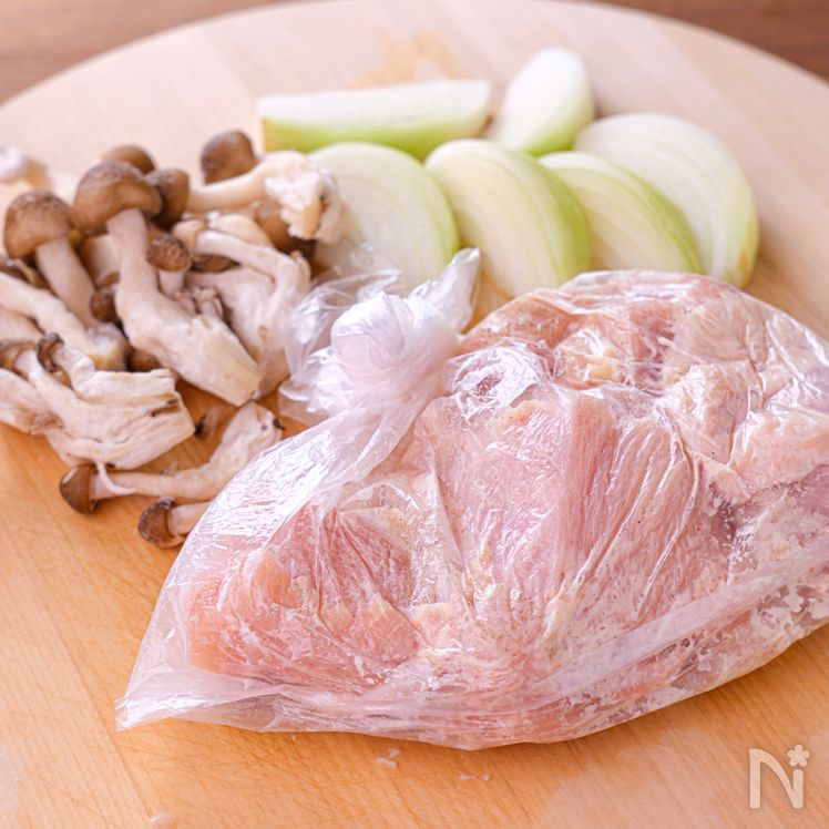 Tomato-Braised Chicken with Melted Cheese Process1