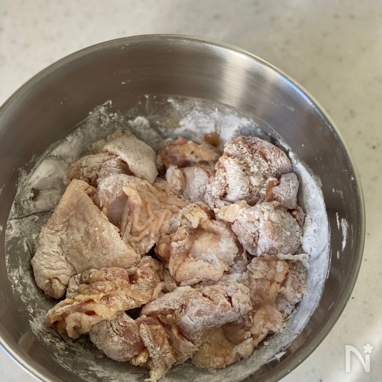 Bite-sized Fried Chicken with Green Onion Sauce (Yūrinchi, 油淋鶏) Process5
