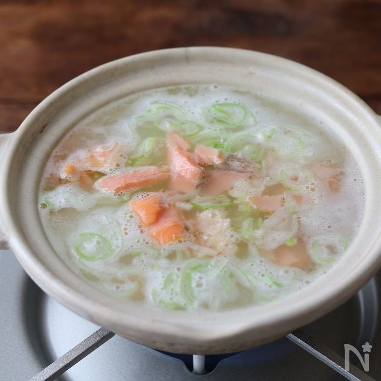 Classic Japanese Rice Porridge (Salmon Zosui) Process2