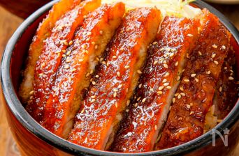 Sauce Katsudon (ソースカツ丼)