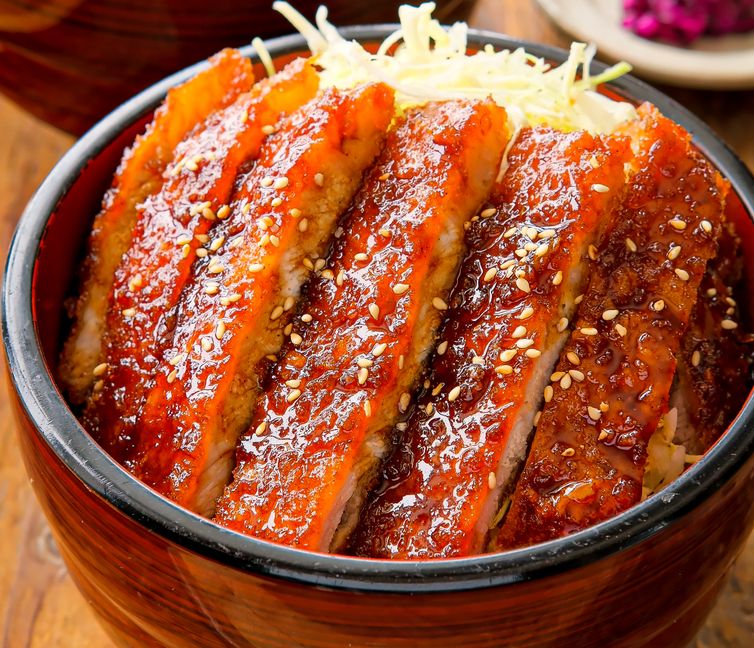 Sauce Katsudon (ソースカツ丼)