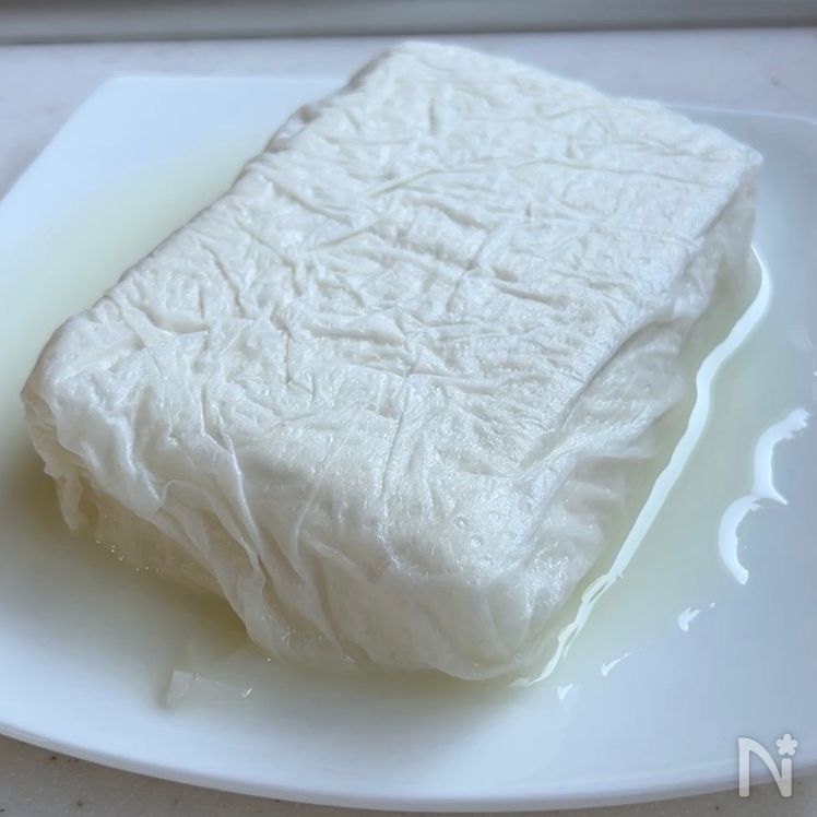 Japanese Shira-ae: Creamy White Sesame Tofu with Konnyaku & Carrots Preparation