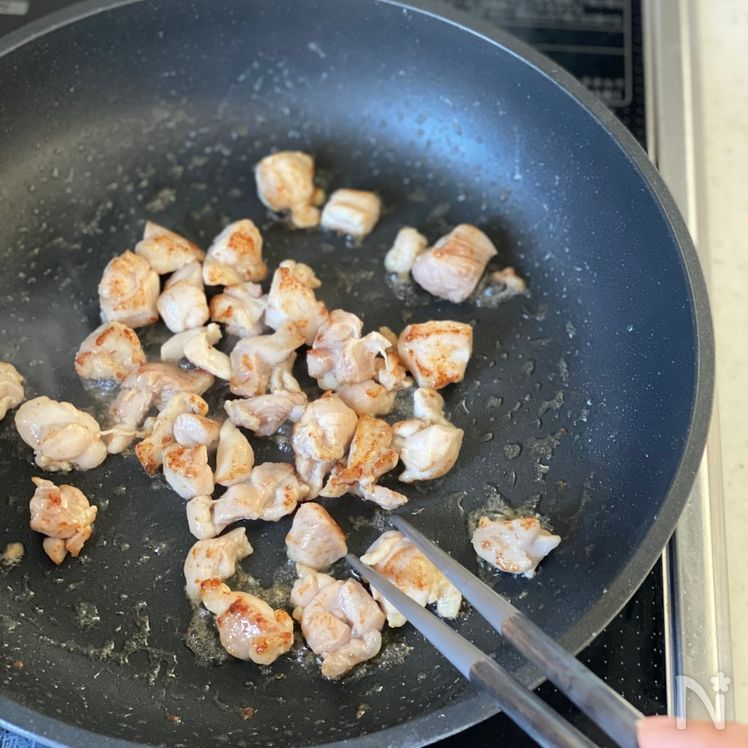 Fluffy Japanese Omurice (Omelet Rice) – The Classic Recipe Process2