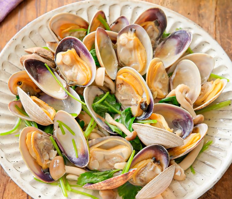 Sake-Steamed Asari Clams (Asari Sakamushi, あさりの酒蒸し)