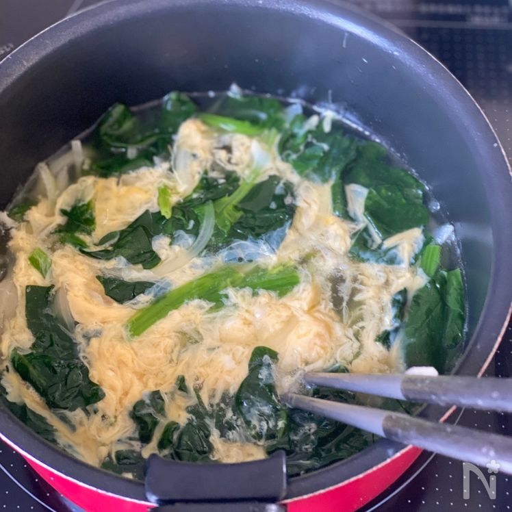 Café-Style Spinach & Fluffy Egg Soup (Showa Yoshoku Vibe) Process4