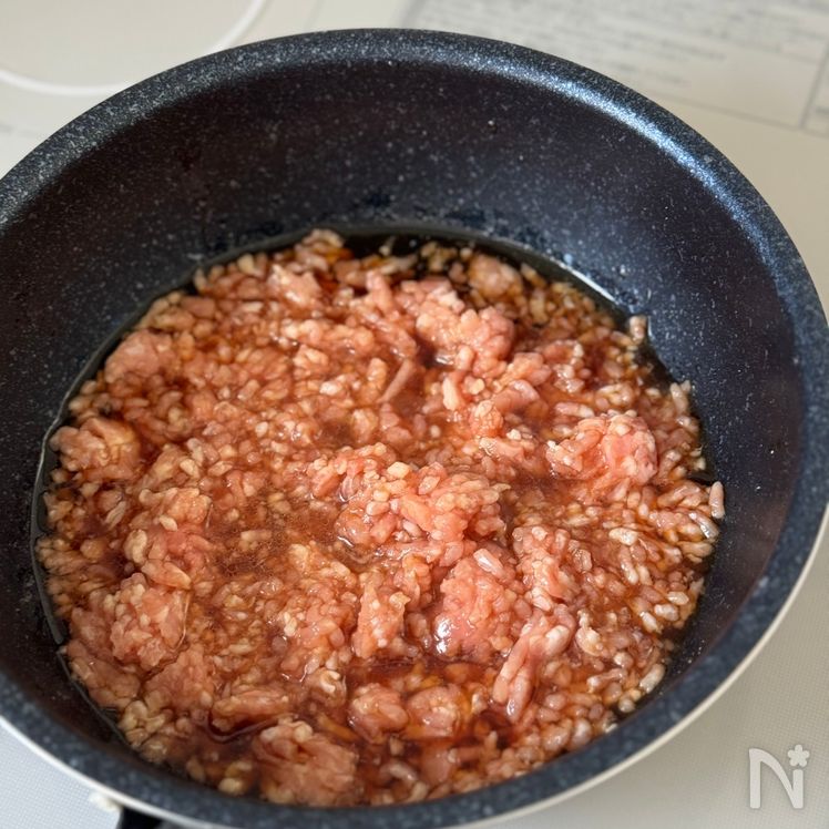 Soboro Three-Color Rice Bowl (Sanshoku Don, 三色丼) Process2