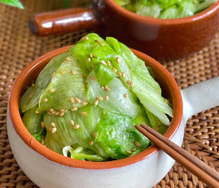 Addictive Japanese Lettuce Salad