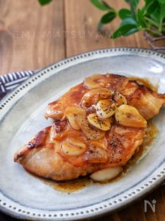 Garlic Swordfish Steak with Oyster-Butter Teriyaki Glaze