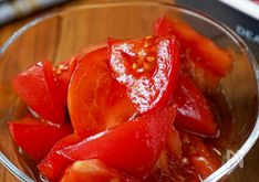 2025’s Smash Hit Tomato Salad
