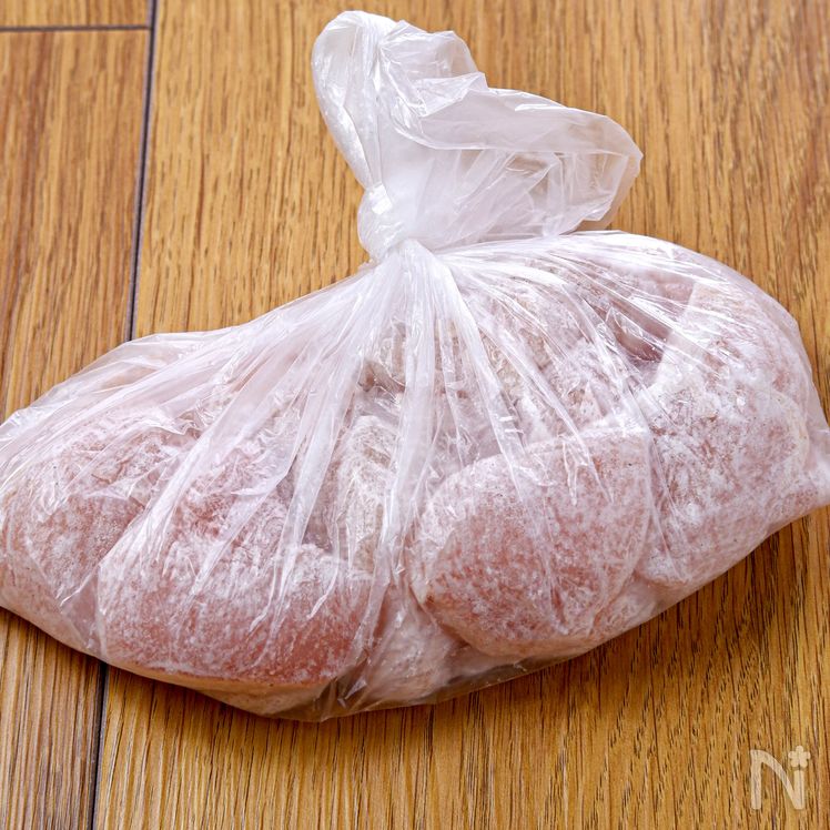 Rich Teriyaki Chicken Bowl with Soft-Boiled Egg (Teritama Donburi) Process1