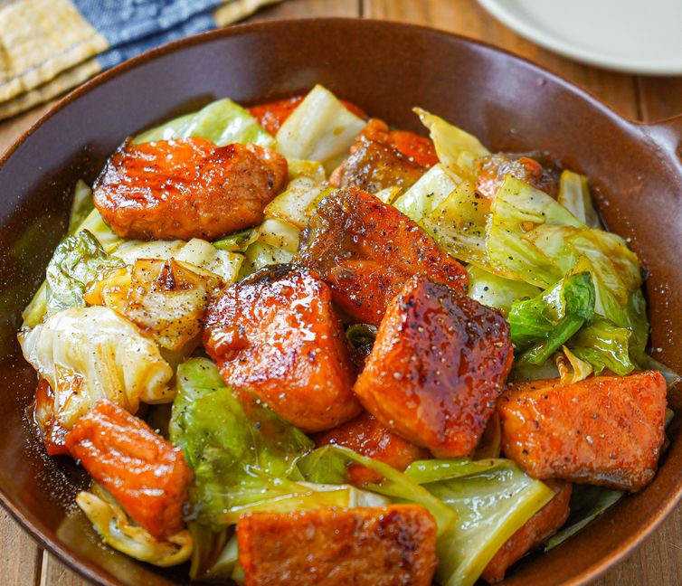 Salmon and Cabbage with Garlic Butter Soy Sauce