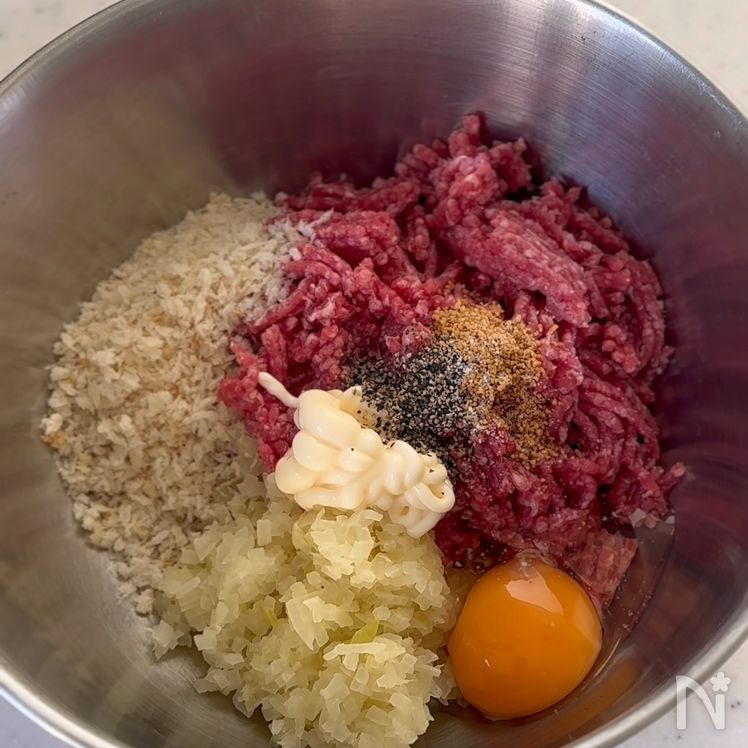 Cheese-Stuffed Hamburg Steak (チーズハンバーグ) Process4