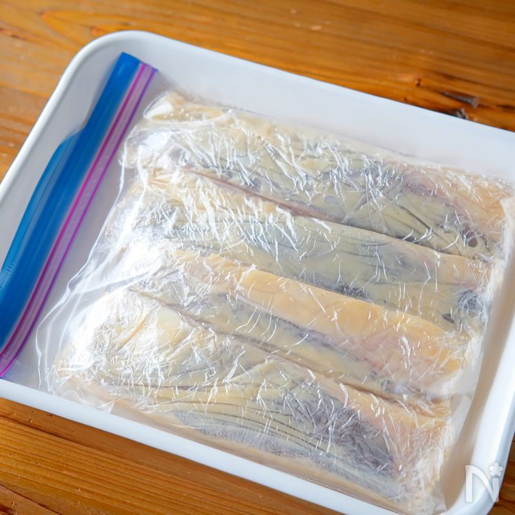 Classic Japanese Saikyo-Yaki (Miso-Marinated Grilled Fish) Process5