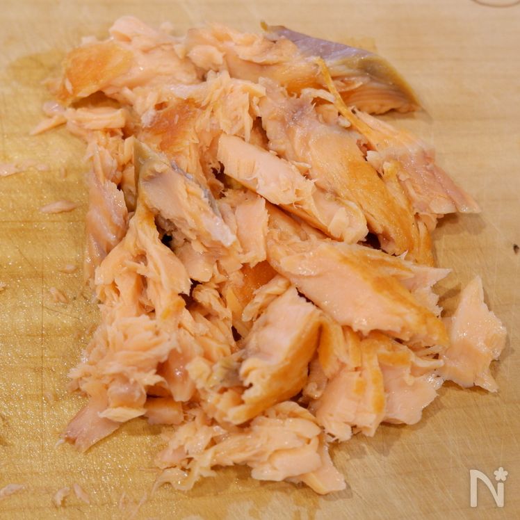 Salmon, Komatsuna, and Egg Tri-Color Rice Bowl Process3