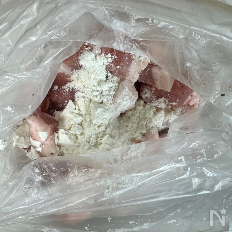 Hearty Garlic and Soy Sauce-Glazed Tonkatsu Process2