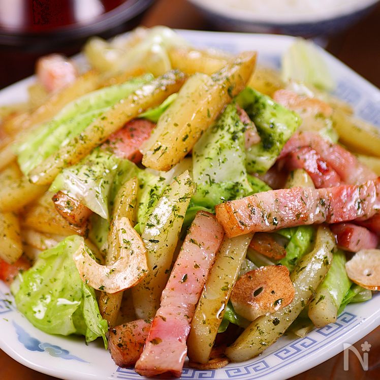 Seaweed Salt & Butter Stir-Fry with Potatoes, Cabbage, and Bacon Process5