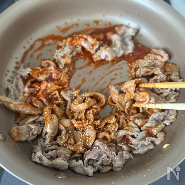 Sweet and Savory Pork and Garlic Chive Rice Bowl Process3