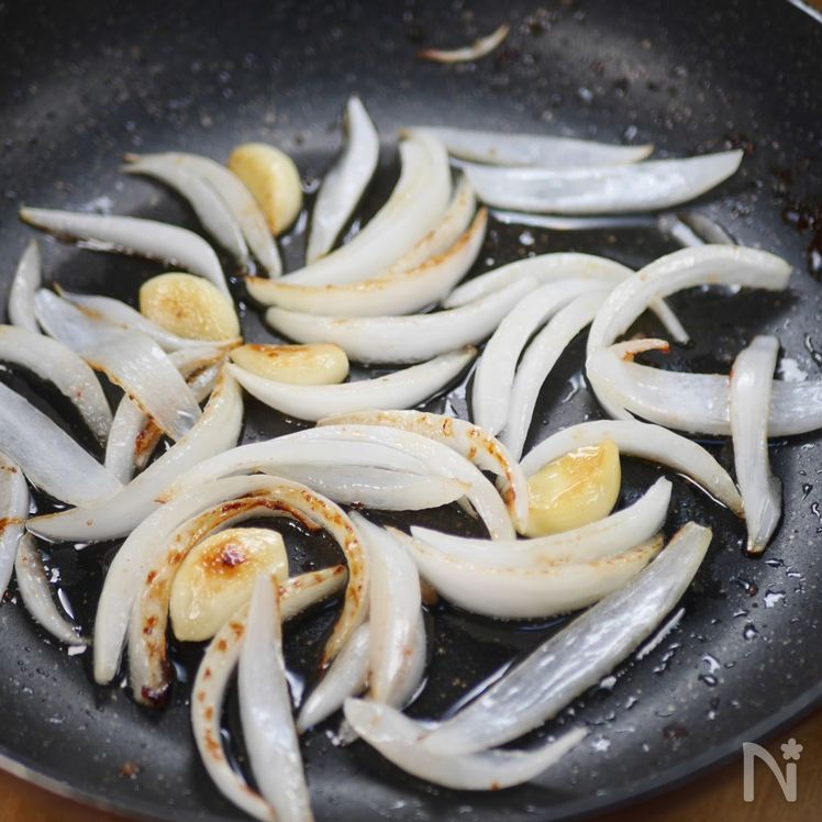 Garlic Chicken Thigh Stir-Fry with Salty Scallion Sauce Process4