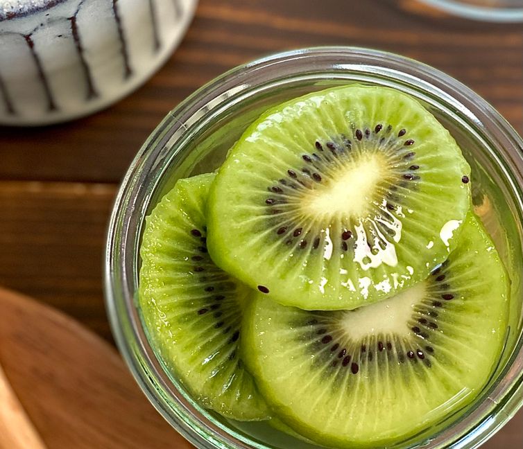 Honey-Lemon Marinated Kiwi
