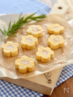 Flower-shaped Tamagoyaki