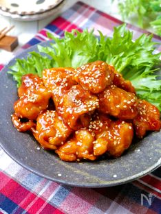 Sweet & Spicy Korean Yangnyeom Chicken
